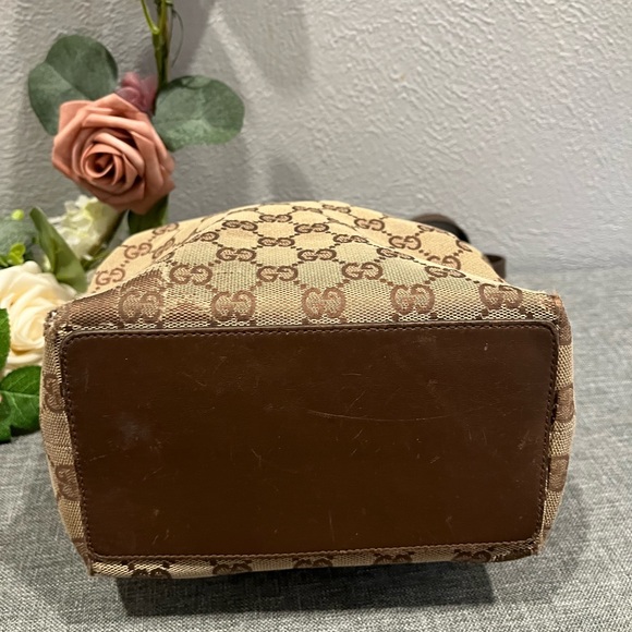 GUCCI CANVAS SIGNATURE MINI SHOPPER TOTE - Picture 10 of 12